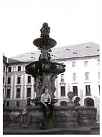 Me beside the fountain (Praha Castle)