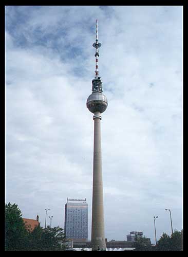 tv_tower_berlin_big.jpg (19410 bytes)